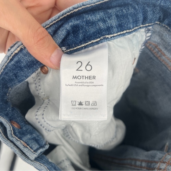 Mother The Pixie Tomcat Crop Distressed Raw Hem Jeans in Not Cut & Pasted 26 - Picture 5 of 6